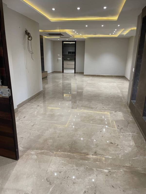 4 BHK Builder Floor