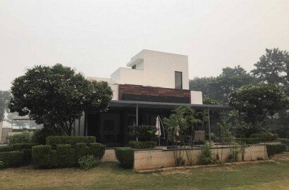 5 BHK Farm House