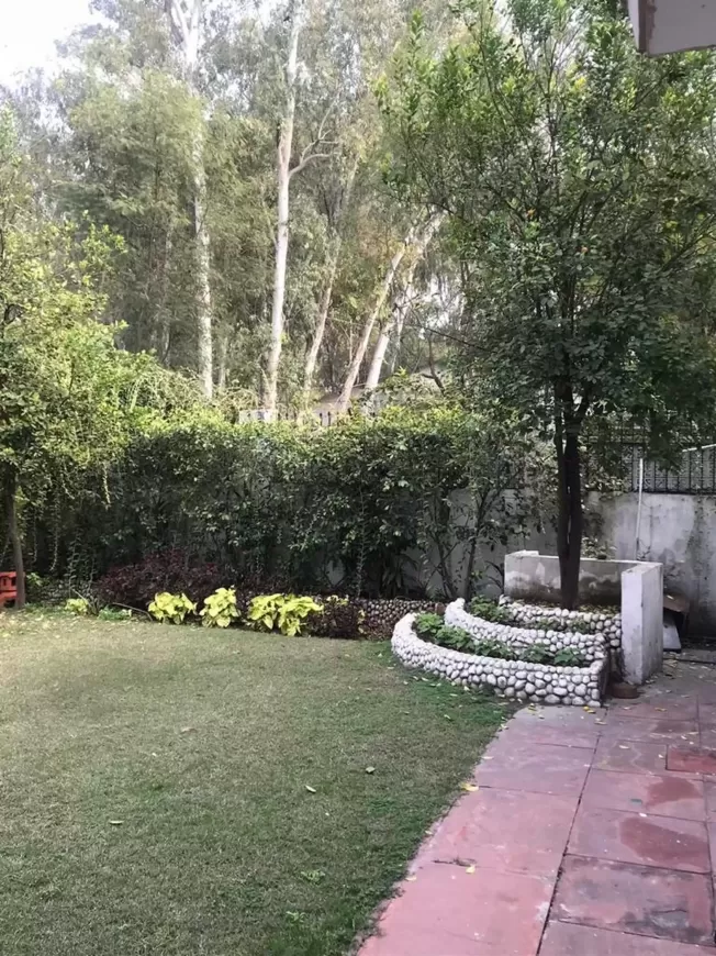 8 BHK Villa