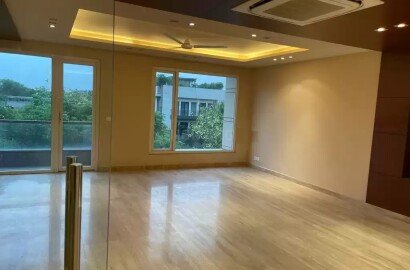 4 BHK Builder Floor