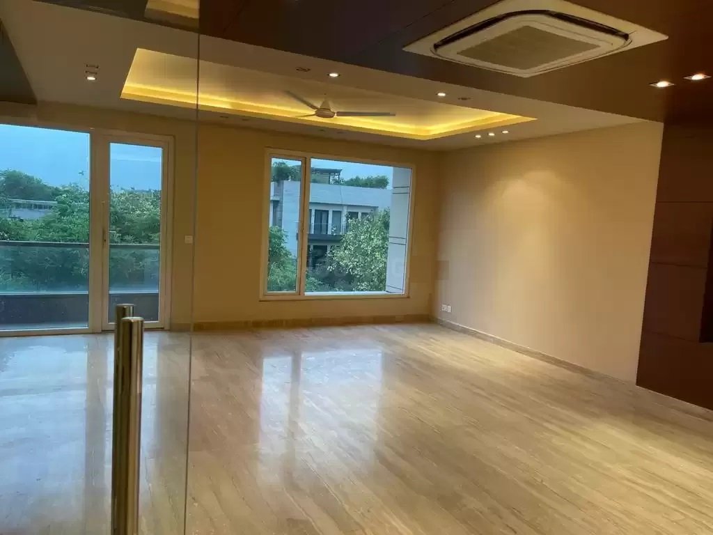 4 BHK Builder Floor