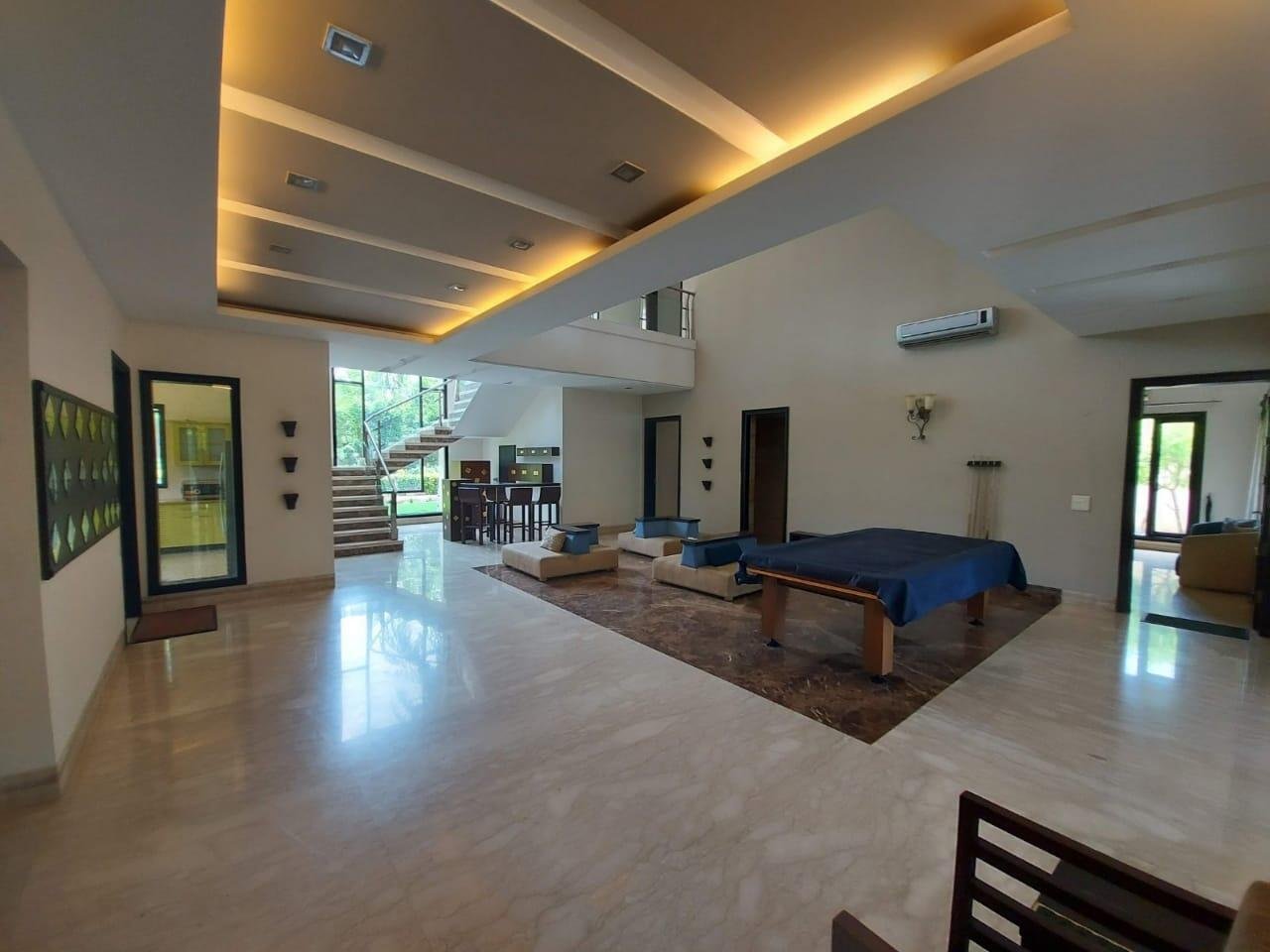 5 Bedroom, Farm House