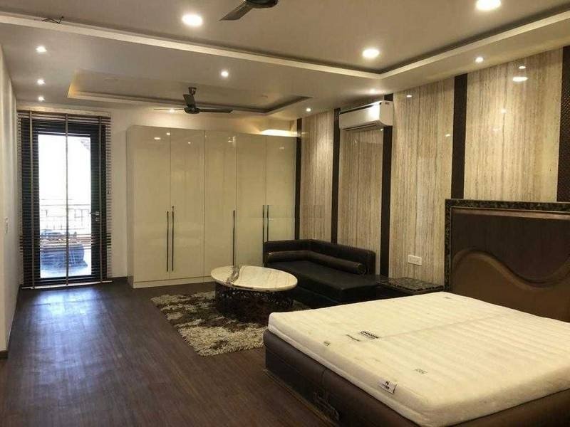 5 BHK Farm House