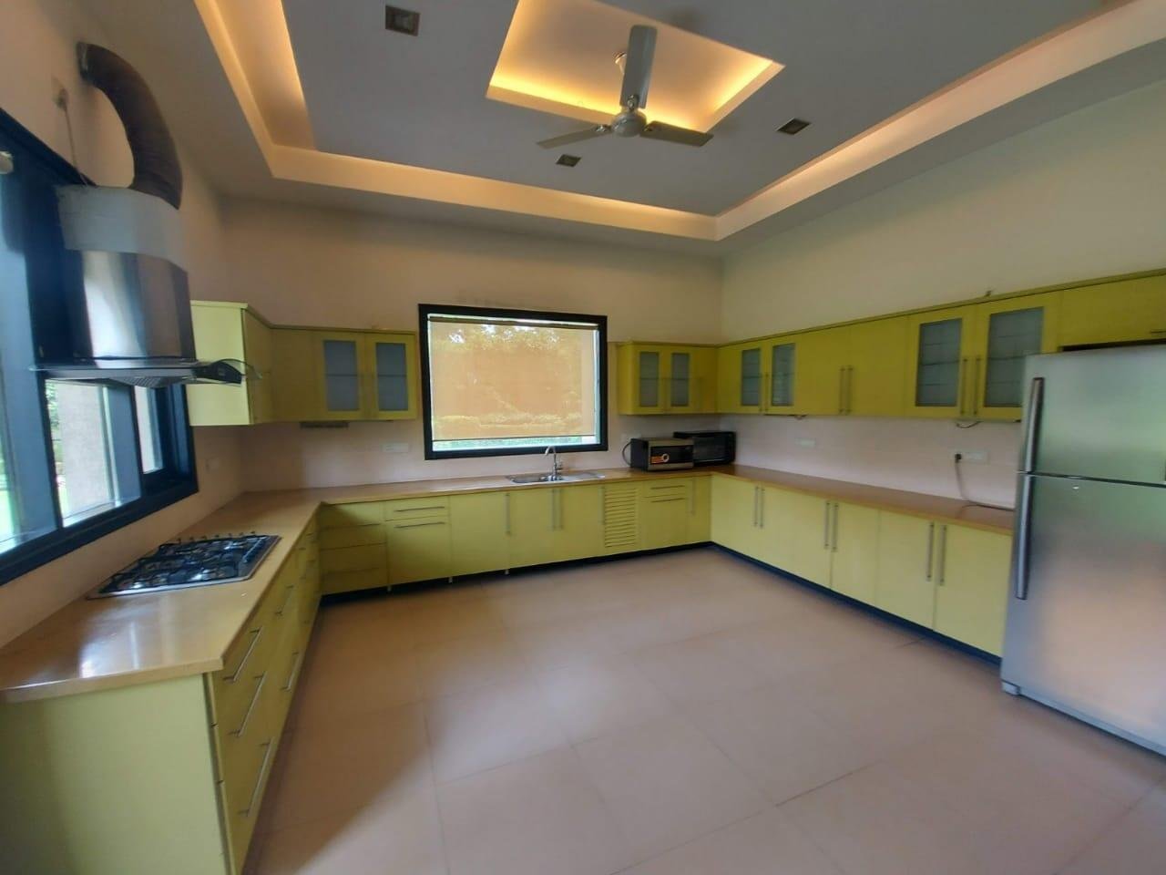 5 Bedroom, Farm House