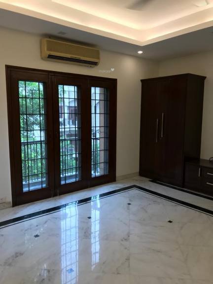 6 BHK Villa