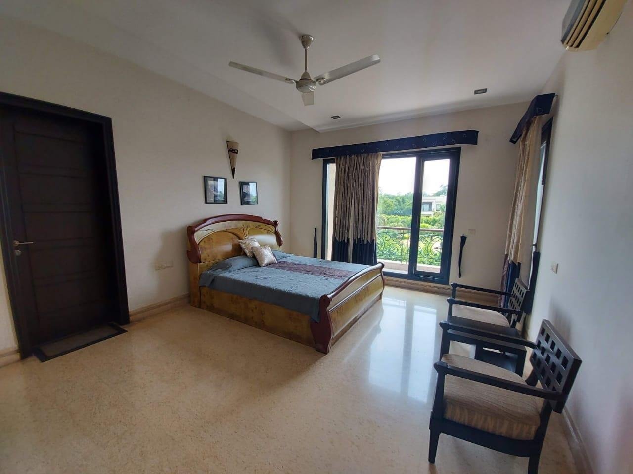 5 Bedroom, Farm House