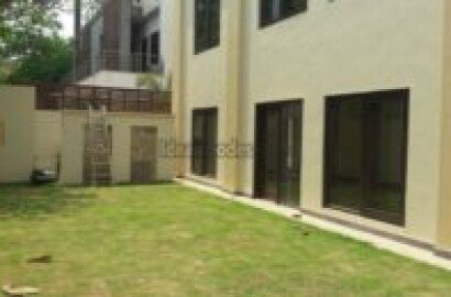 5 BHK Bungalow/Villa for Sale