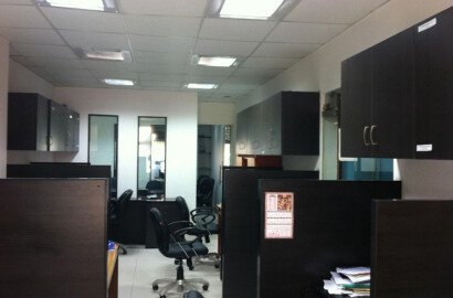 Commercial Office Space For Sale In Pankaj Plaza