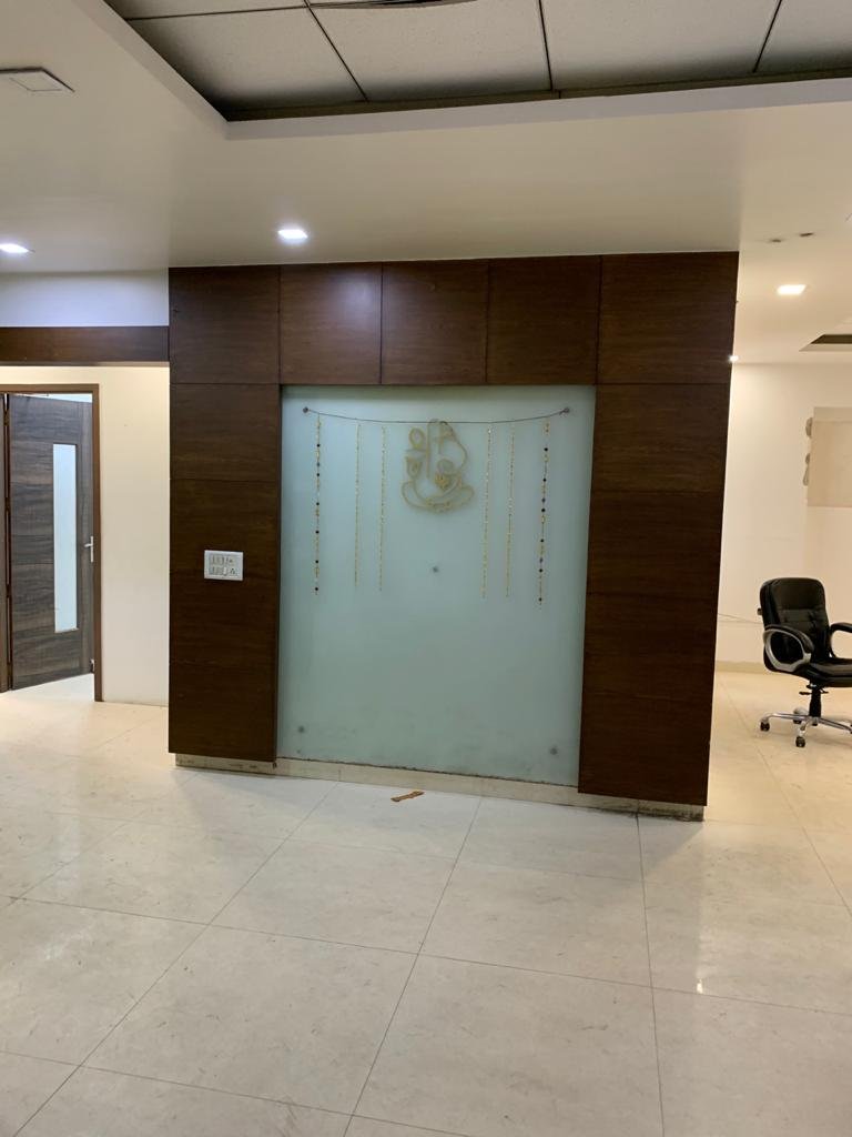 Sector-19, Dwarka 1800 sq.ft, commercial office space