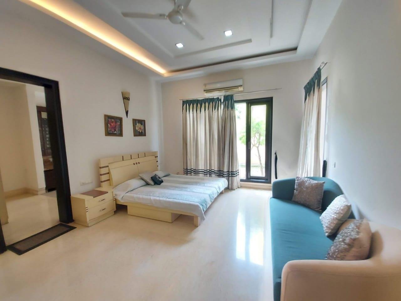 5 Bedroom, Farm House
