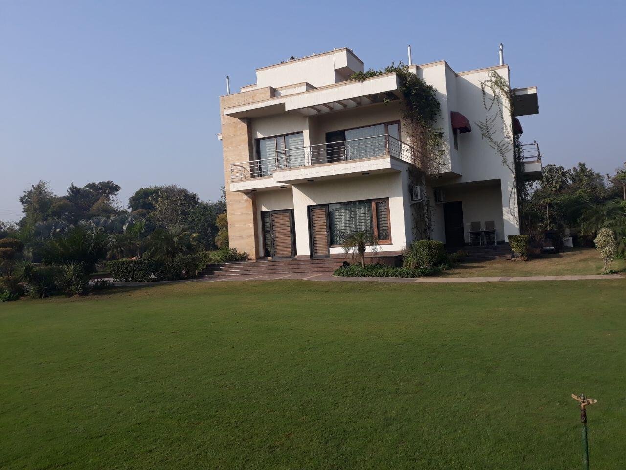 3 Bedroom, Farm House