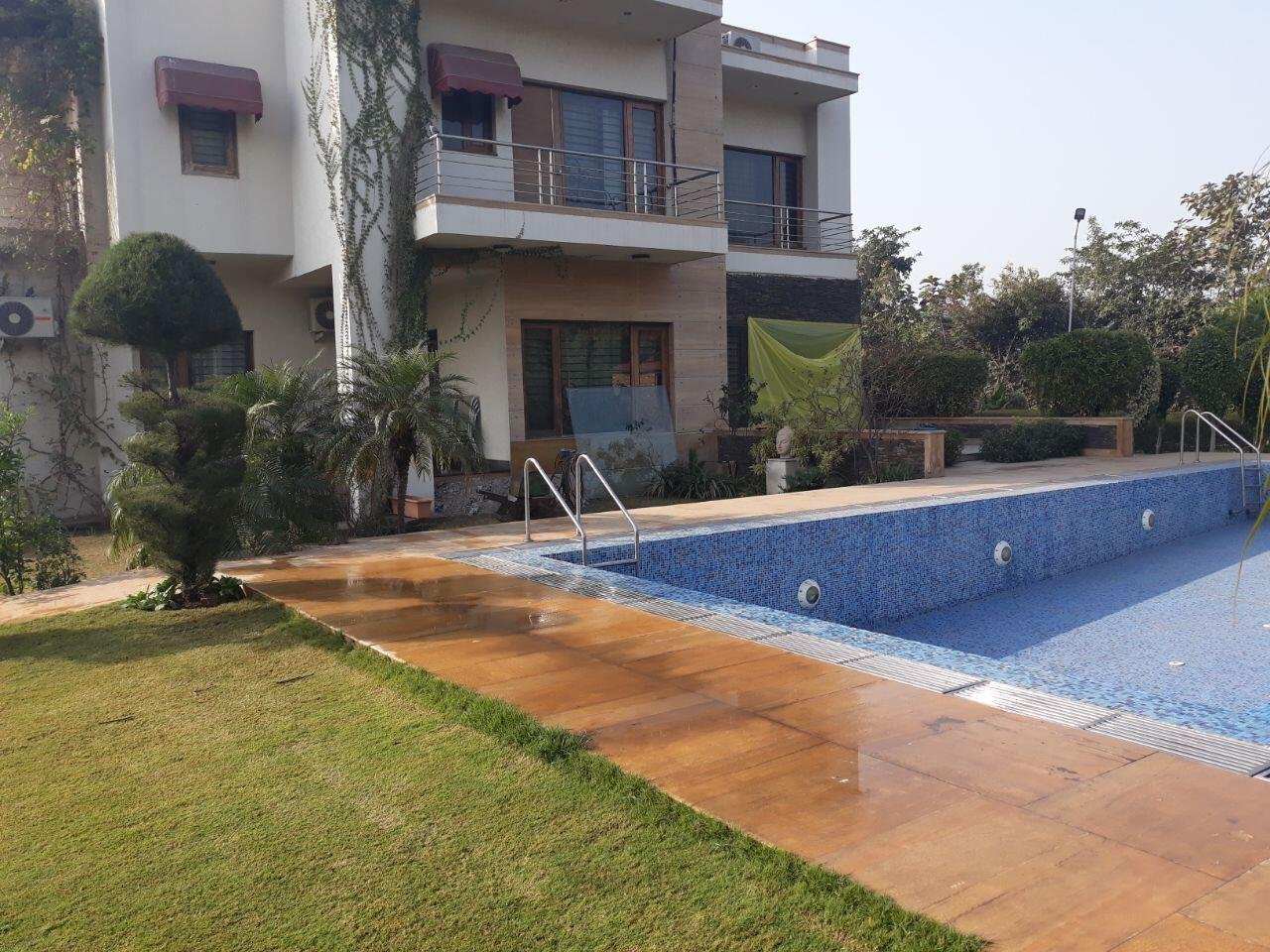 3 Bedroom, Farm House