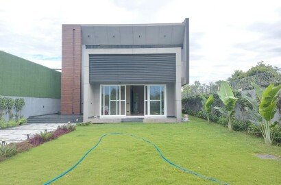 4 Bedroom, Farm House