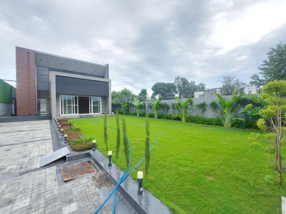 4 Bedroom, Farm House
