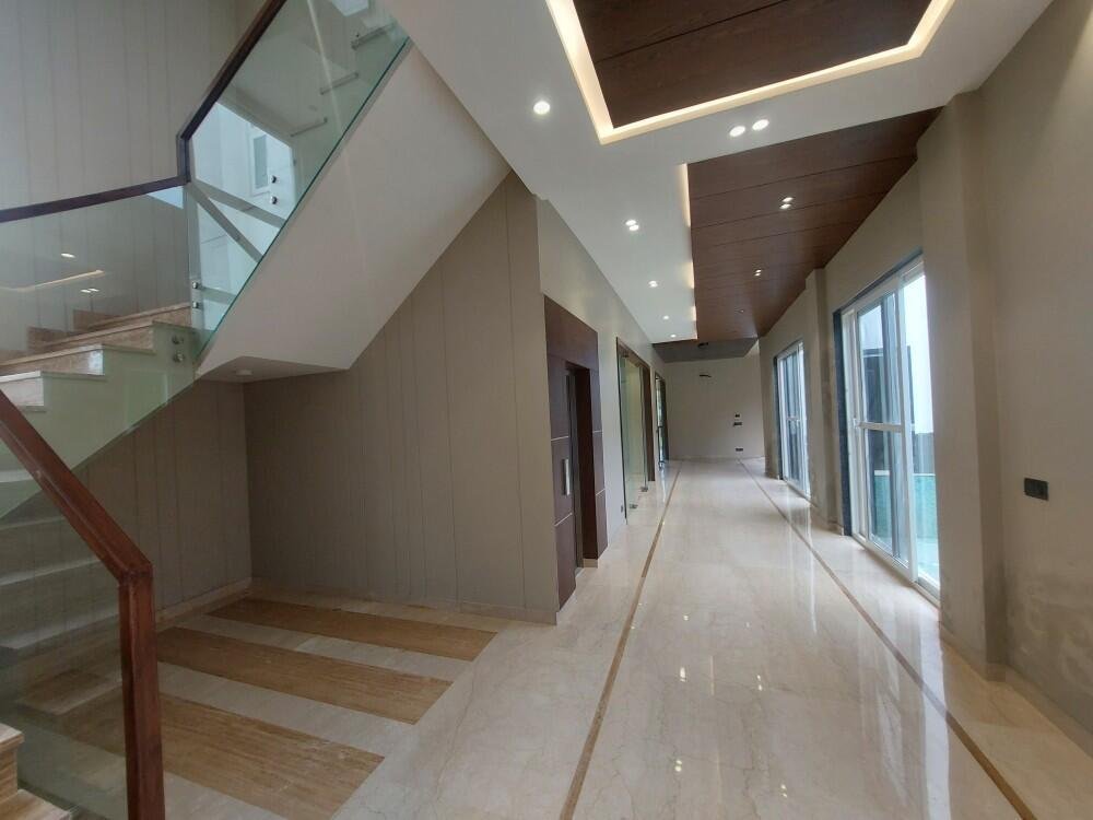 4 Bedroom, Farm House