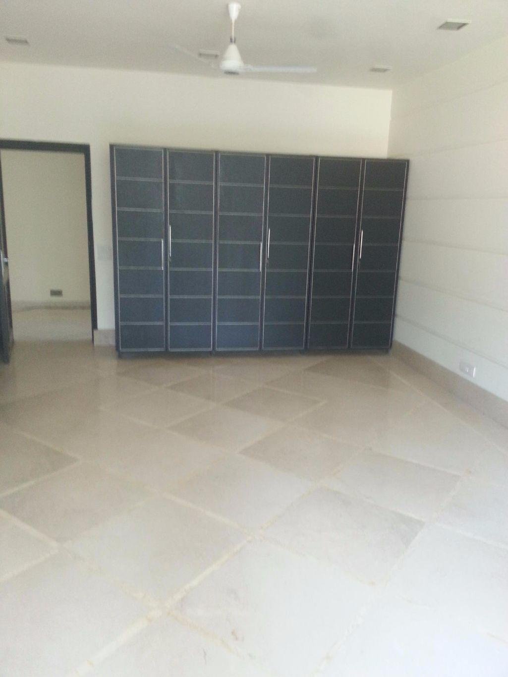 6 Bedroom, Farm House