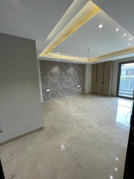 6 BHK Builder Floor