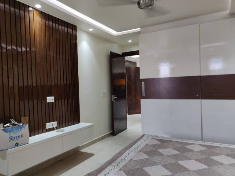 4 BHK Floor