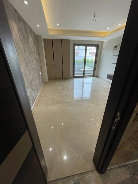 6 BHK Builder Floor