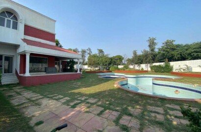 5 BHK Farm House