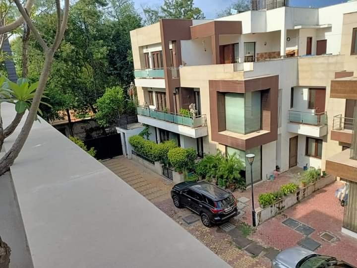 8 BHK Villa