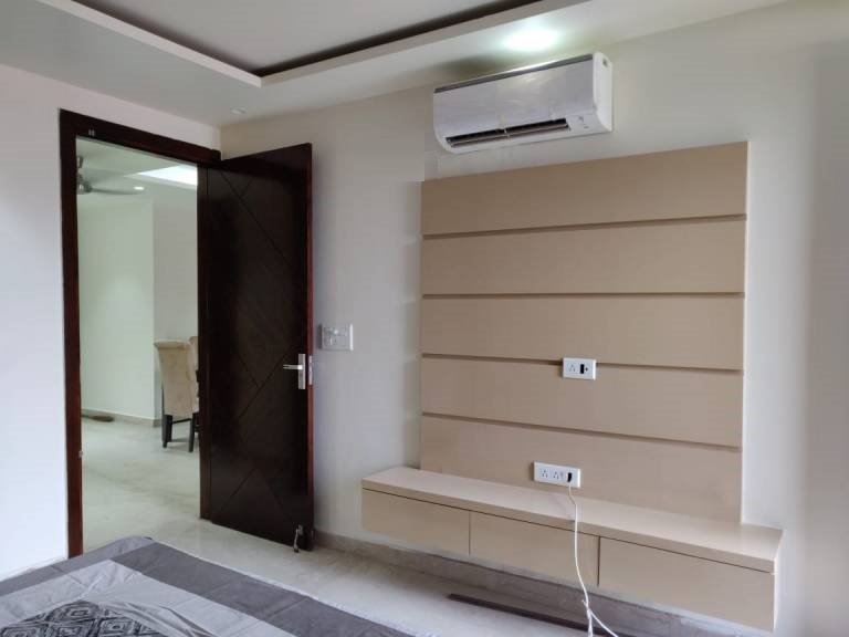 4 BHK Floor