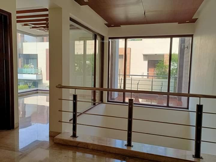 8 BHK Villa