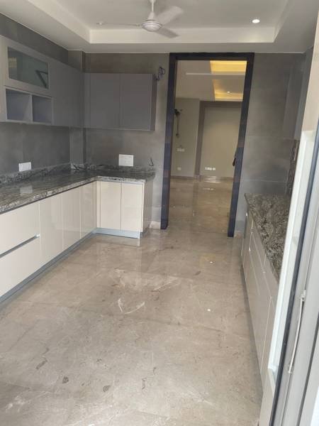 6 BHK Builder Floor