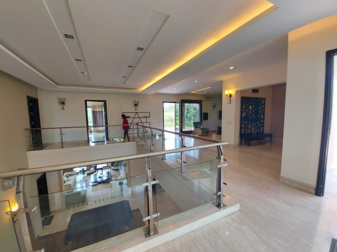 5 Bedroom, Farm House