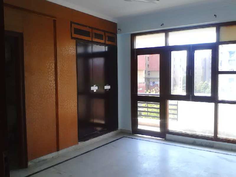 3 BHK Flats & Apartments For Rent (1500 Sq.ft.)