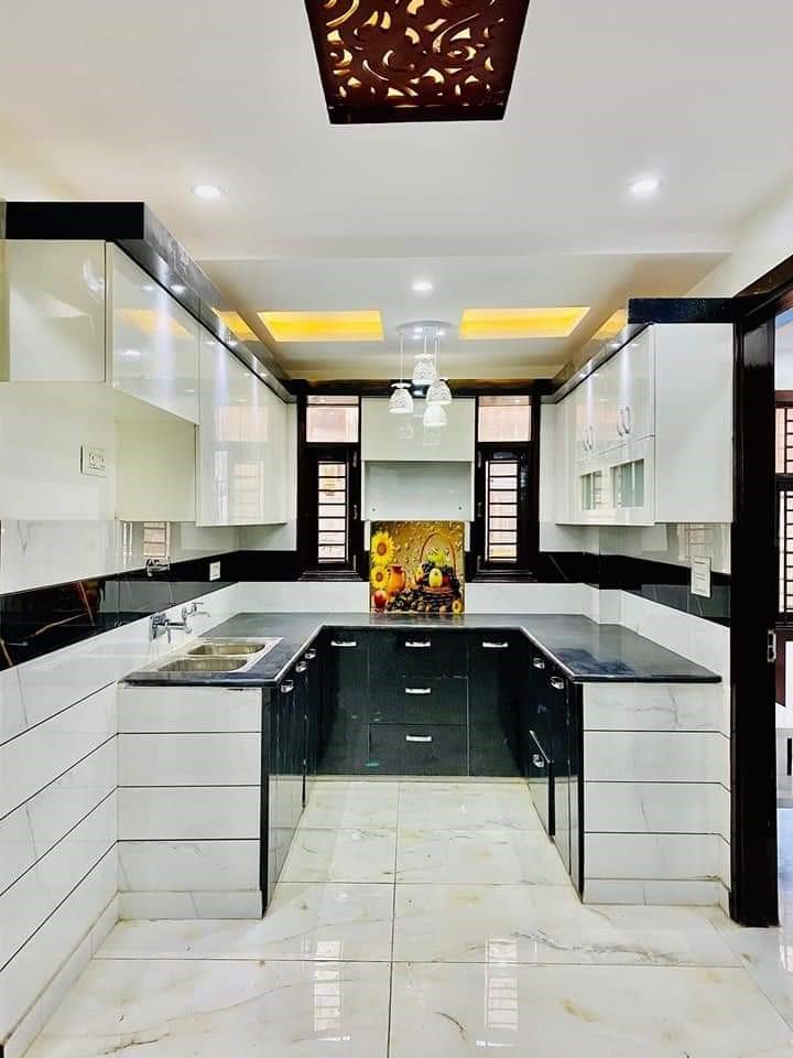 4 BHK, Builder Floor (1100 sq.ft.)