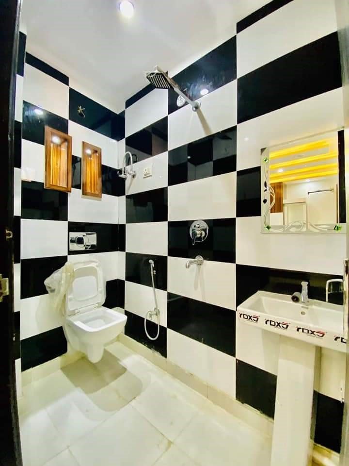4 BHK, Builder Floor (1100 sq.ft.)